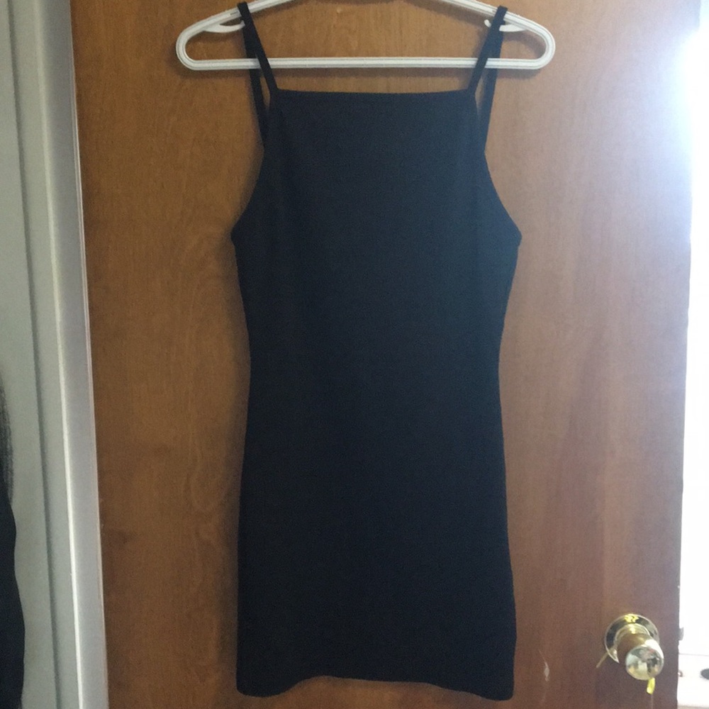 MISSGUIDED BLACK DRESS